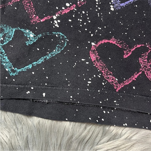 Vintage Adults AOP Splatter Paint Black Single Stitch Heart T Shirt - Picture 16 of 16